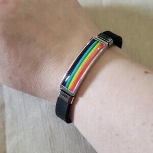 Women's lgbt pride rainbow stainless steel & black silicone buckle bracelet